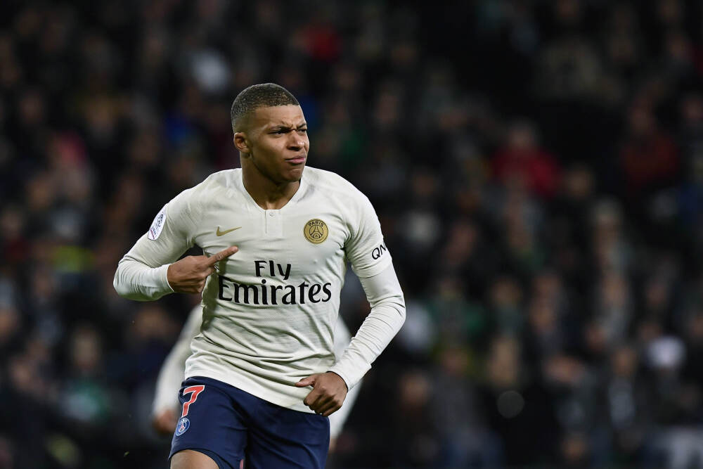 技术为刃、场景为始，东风商用车发布全矩阵新能源解决方案，重塑商用车绿色智能未来！